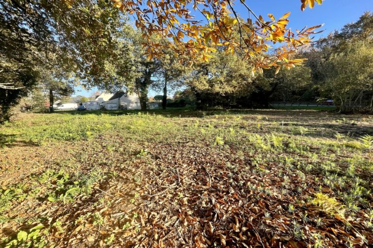 Terrain 708 m² · à Plumergat · 708 m² · 180 600 €